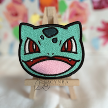 Load image into Gallery viewer, Leaf Cutie Embroidered Patch
